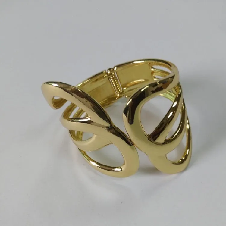 Wholesale Fan-Shaped Symmetrical Exaggerated Alloy Bracelet