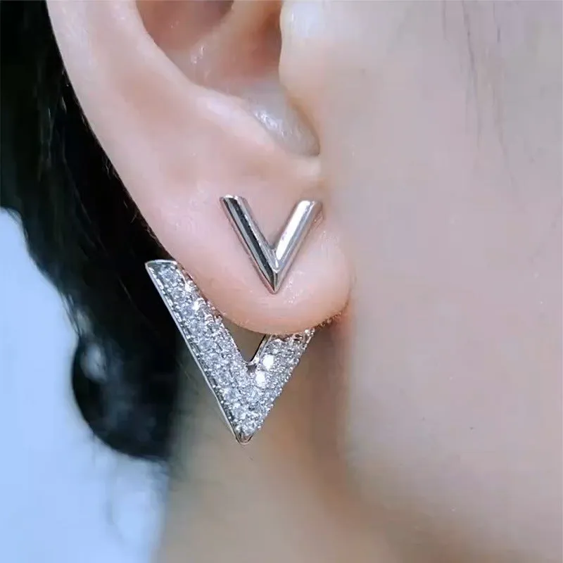 Wholesale Fashion Commuting Geometric Inverted Triangle Copper Inlaid Zircon Earrings