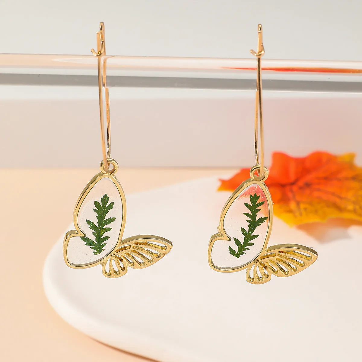 Wholesale Fashion Dried Flower Epoxy Butterfly Earrings