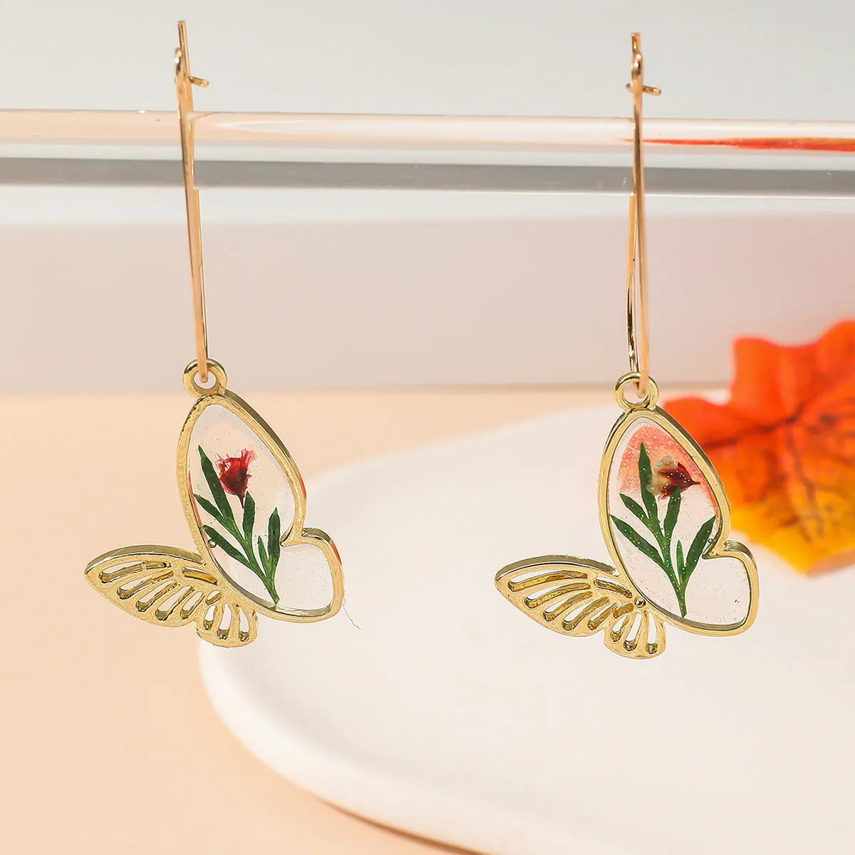 Wholesale Fashion Dried Flower Epoxy Butterfly Earrings