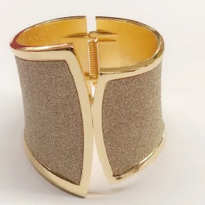 Wholesale Fashion Metal Exaggerated Punk Frosted Bracelet