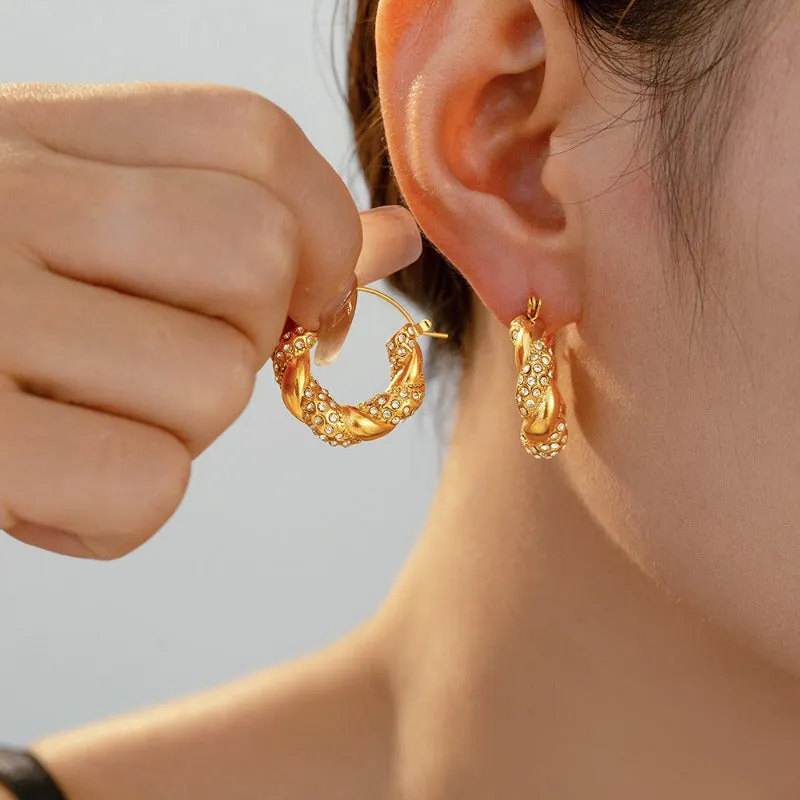 Wholesale Fashionable and Simple U-shaped Titanium Steel Inlaid Zircon Twisted Non-fading Light Luxury Temperament Earrings