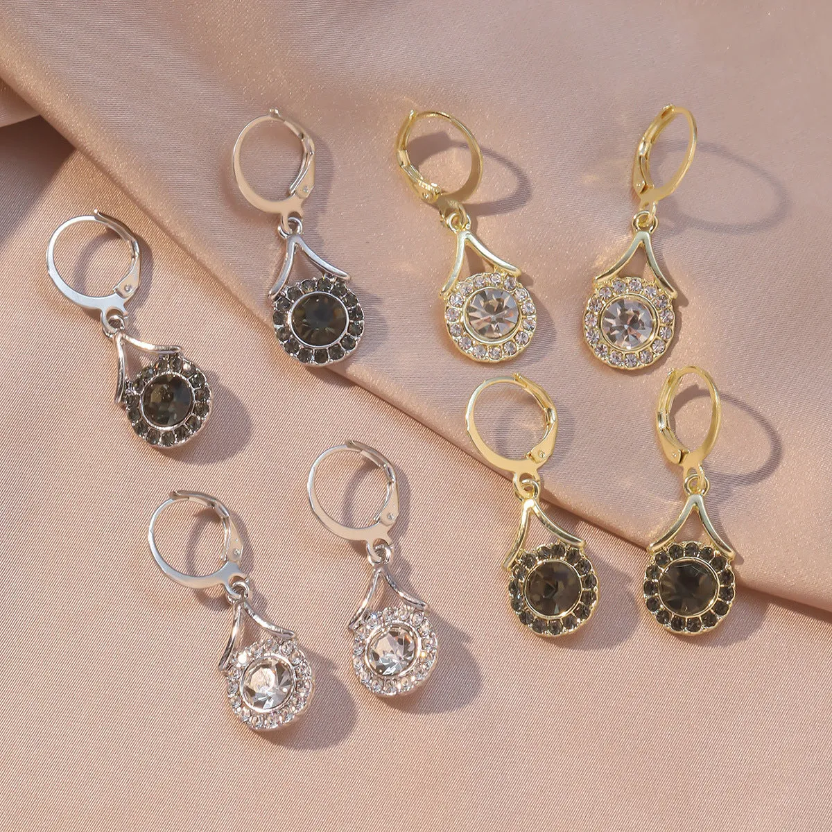 Wholesale Figure-of-eight Round Large Diamond Zircon Earrings