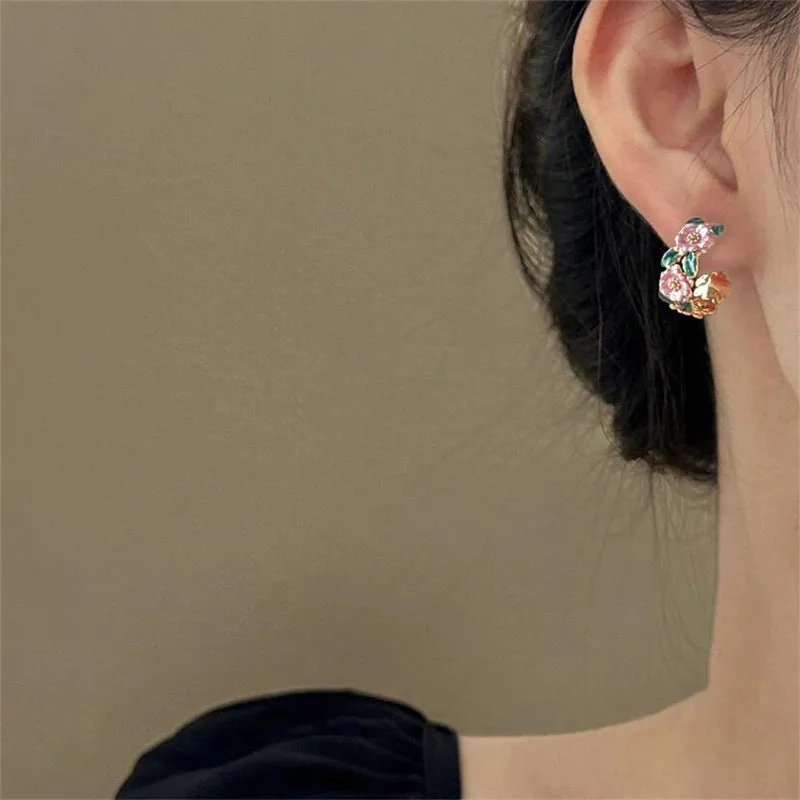 Wholesale French retro colored camellia enamel oil drop earrings fashionable temperament niche antique earrings