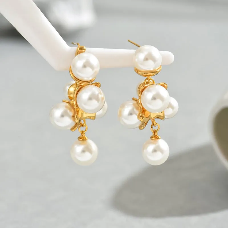 Wholesale French Retro Grape String Pearl Metal Niche Unique Personality Fashion Temperament Elegant Earrings