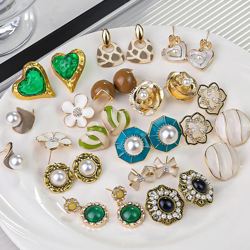 Wholesale French Retro Vintage Flower Pearl Earrings