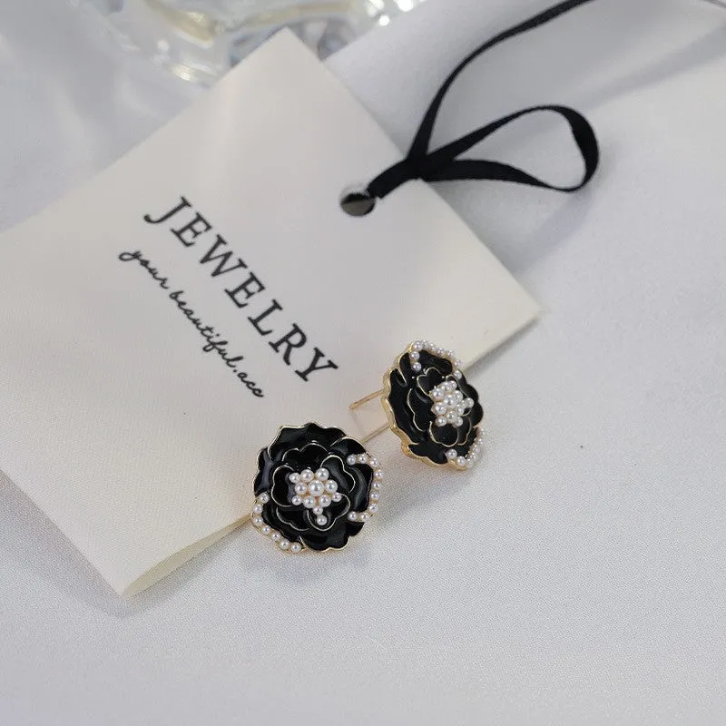 Wholesale French Retro Vintage Flower Pearl Earrings