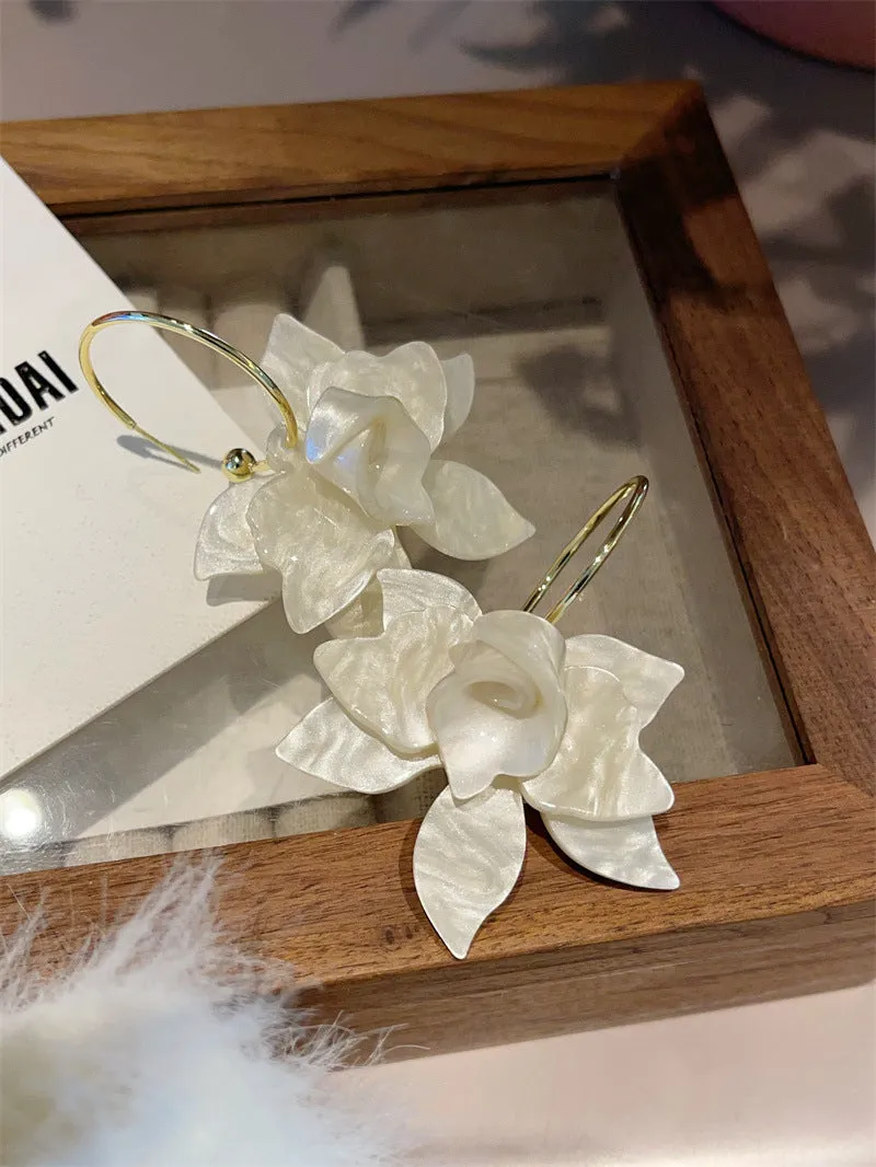 Wholesale Gardenia White Coffee Retro Flower Metal Earrings