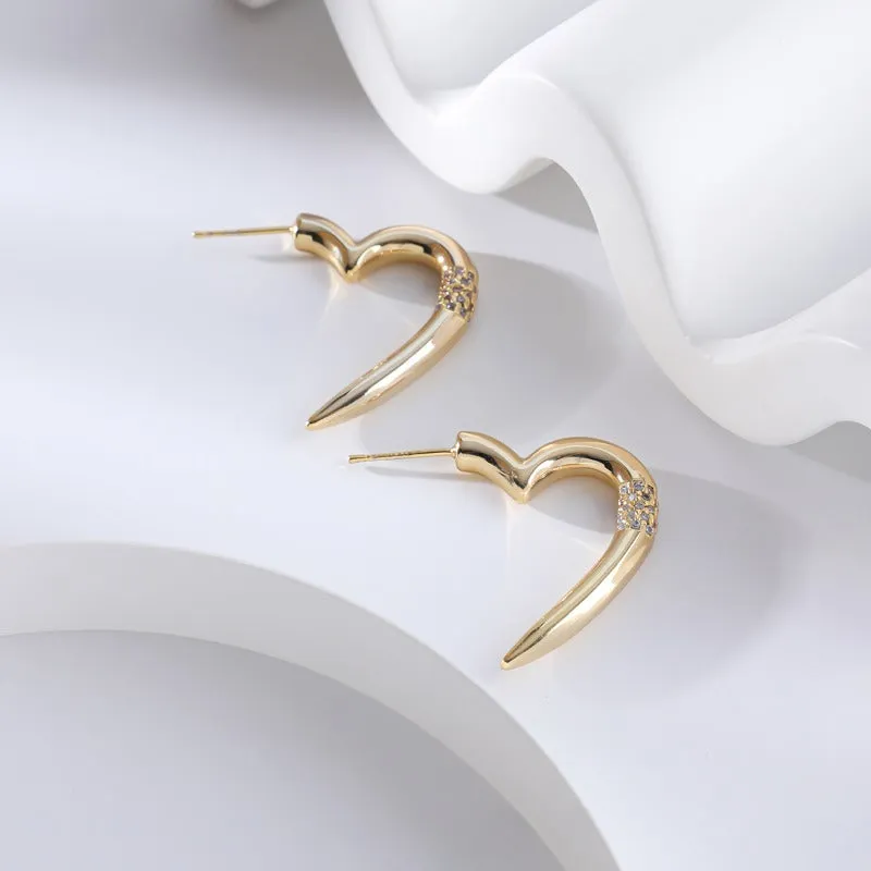 Wholesale Geometric Heart Zircon Stud Vintage Earrings