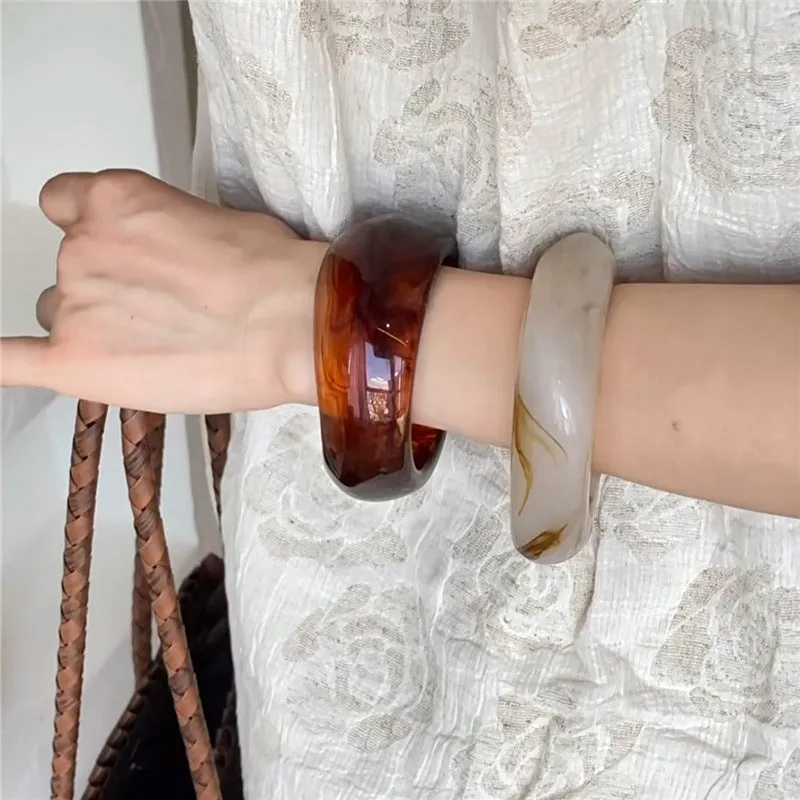 Wholesale Geometric Irregular Acrylic Ring Elegant Retro Bracelet