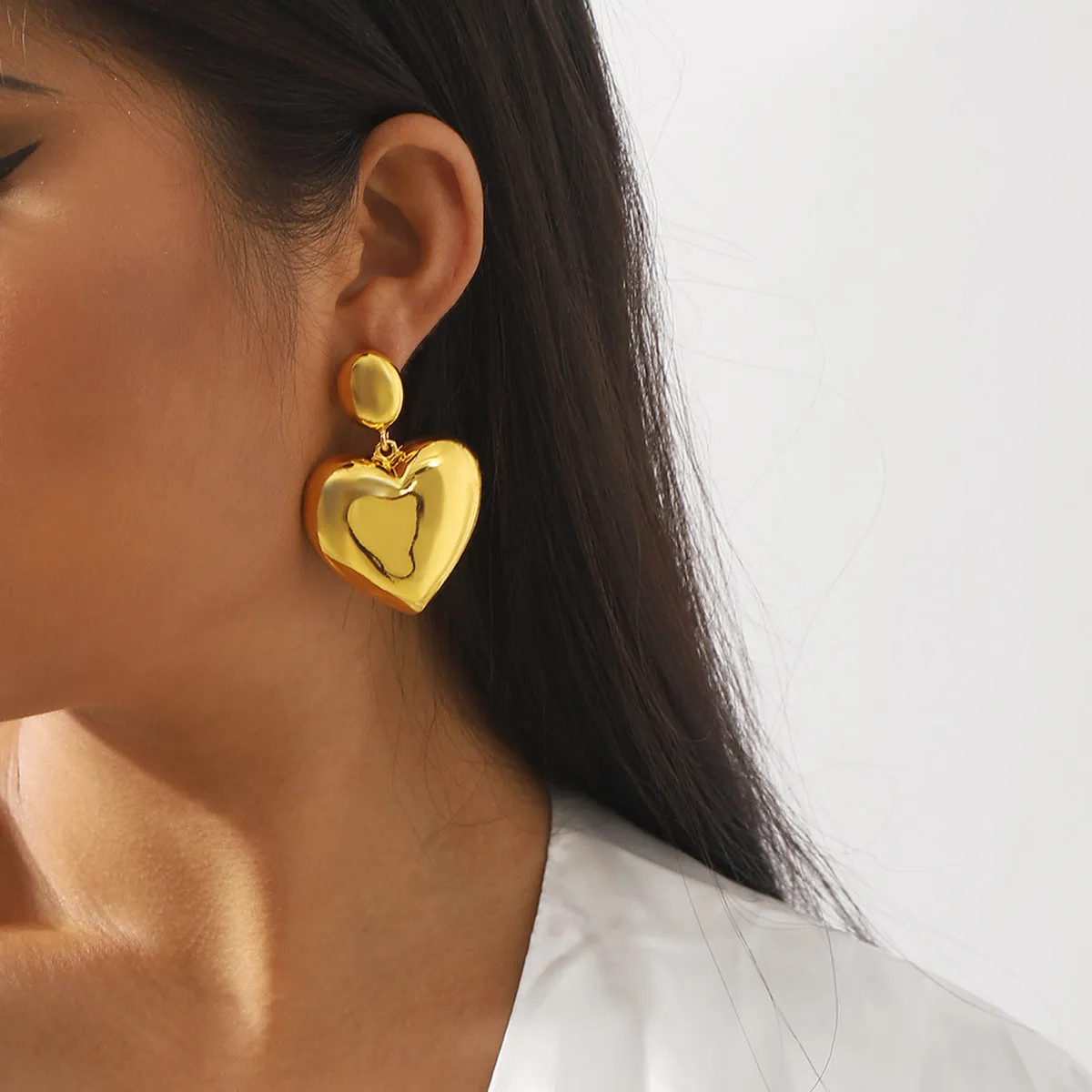 Wholesale Glossy Love Alloy Earrings