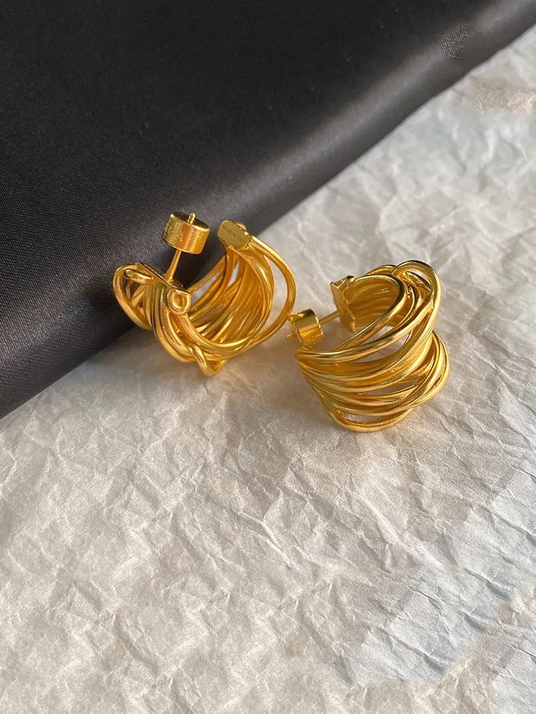Wholesale Gold-plated hollow winding C-shaped circle retro high-end Earrings