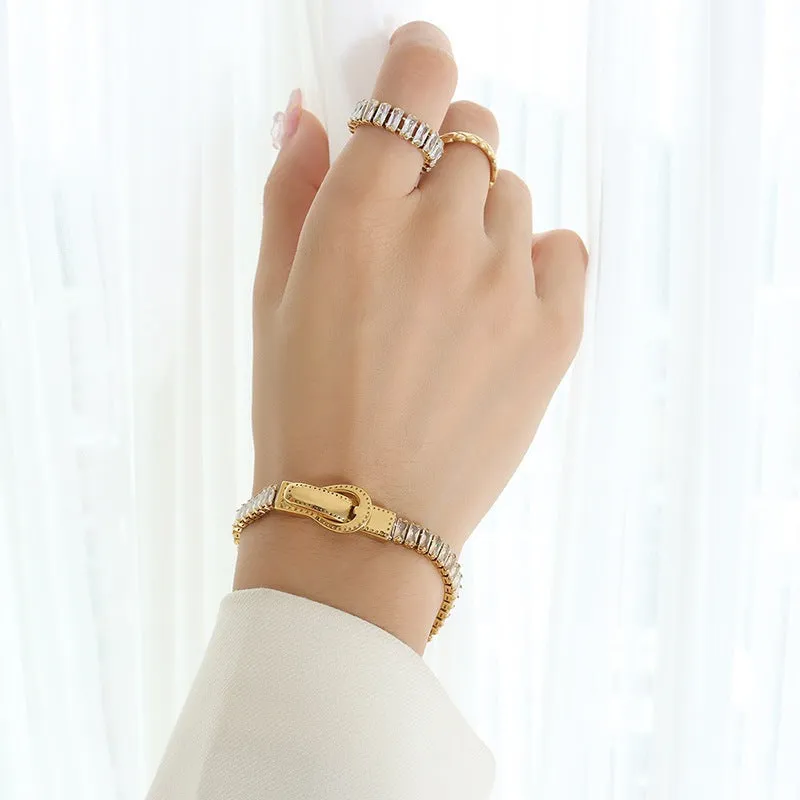 Wholesale gold-plated zircon double-sided iron buckle design titanium steel four-corner buckle bracelet
