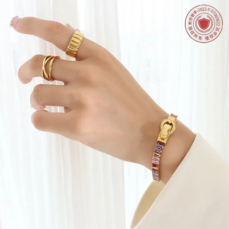 Wholesale gold-plated zircon double-sided iron buckle design titanium steel four-corner buckle bracelet