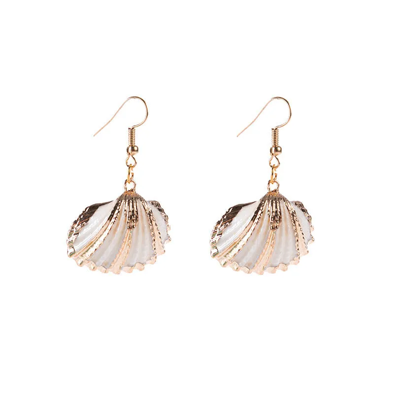 Wholesale Gold-rimmed Ocean Style Conch Seashell Earrings