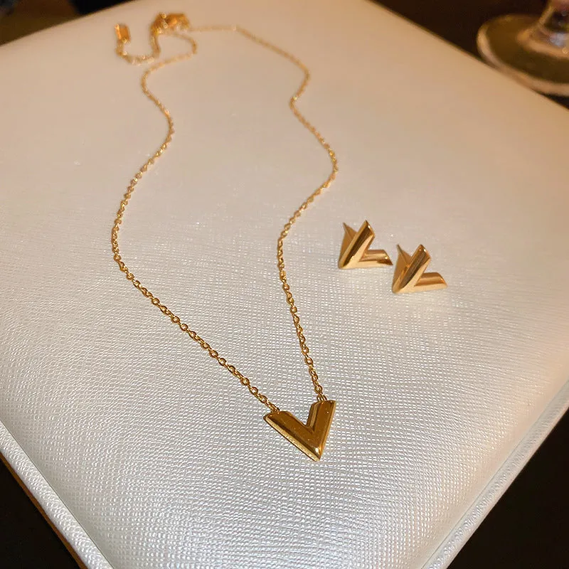 Wholesale Gold Titanium Steel V-Shaped Earrings and Necklace Fashion Set