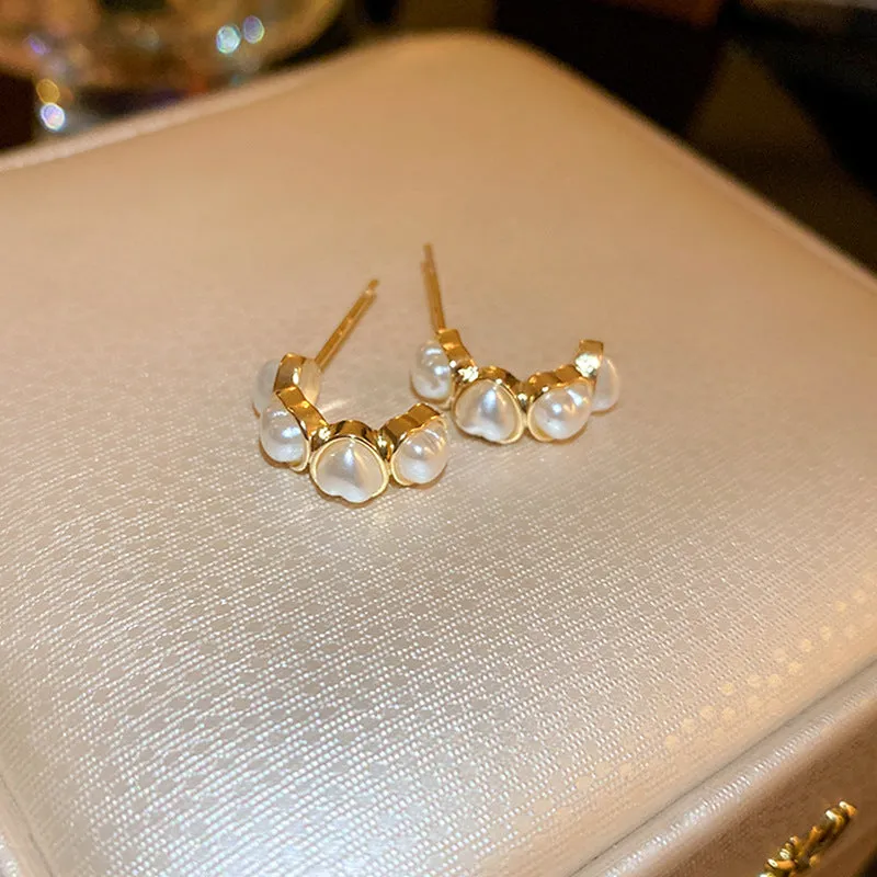 Wholesale Heart C Shape Imitation Pearl Earrings