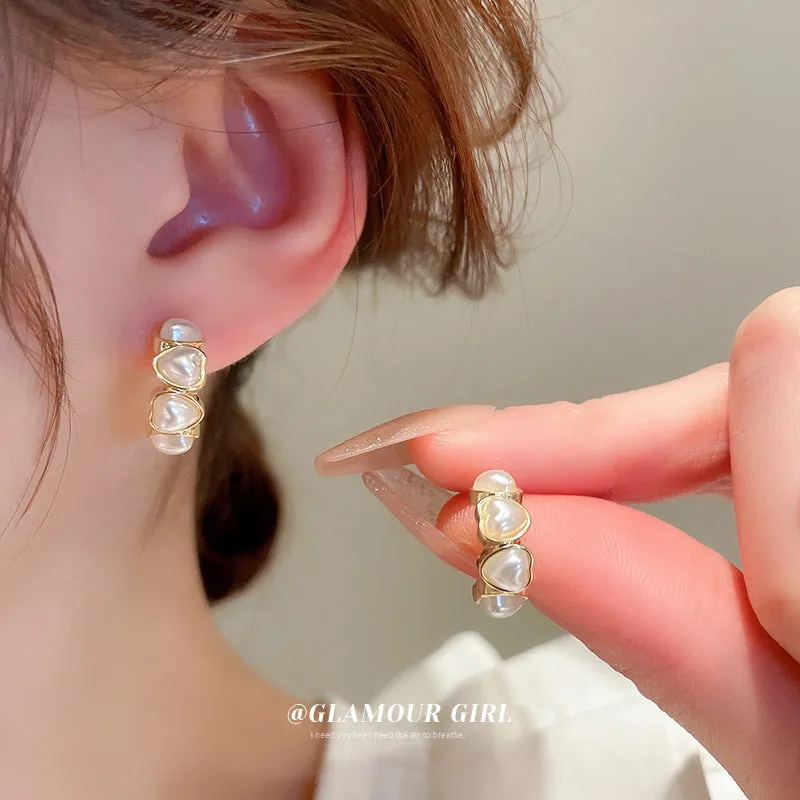 Wholesale Heart C Shape Imitation Pearl Earrings