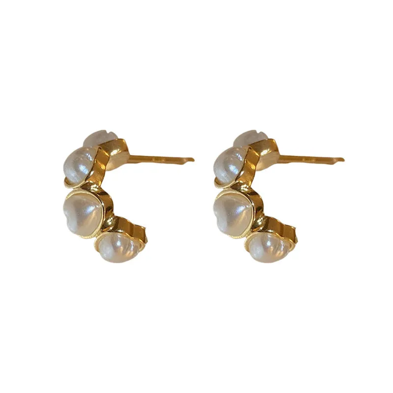 Wholesale Heart C Shape Imitation Pearl Earrings