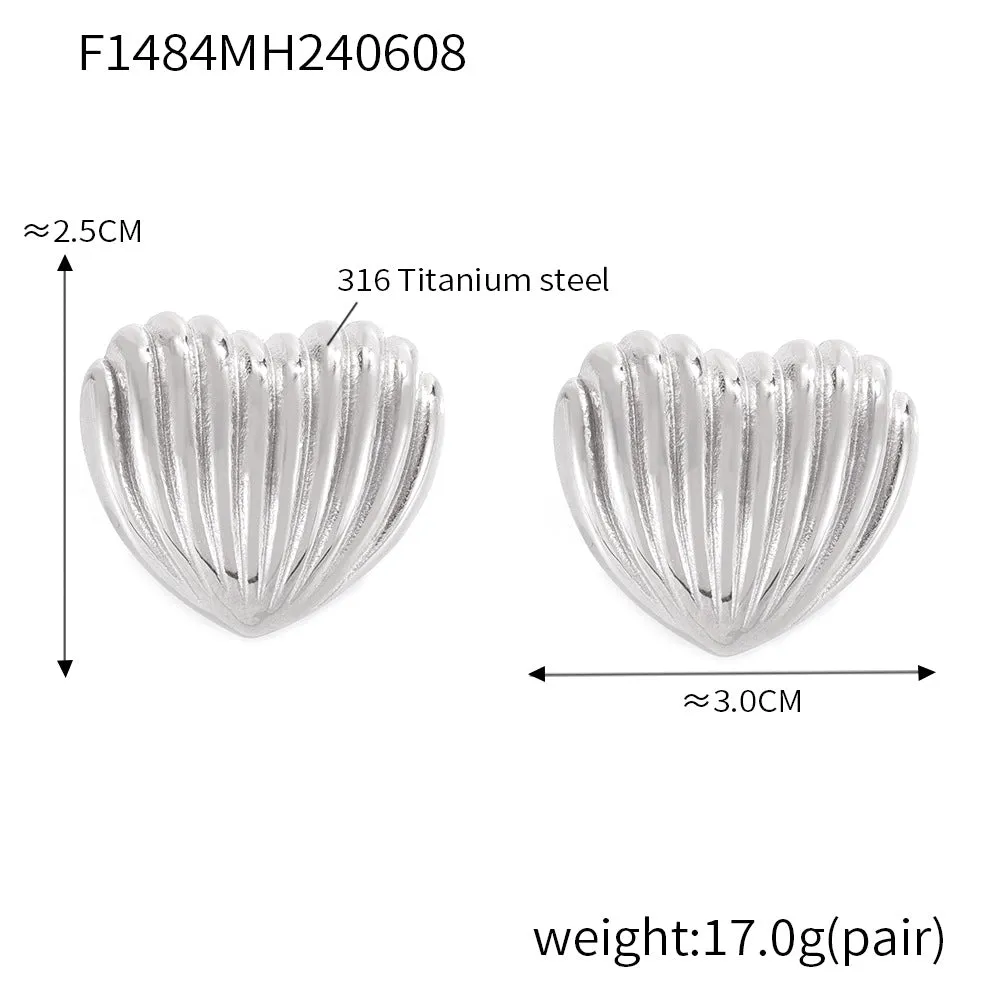 Wholesale Heart earrings vertical stripes titanium steel gold-plated earrings