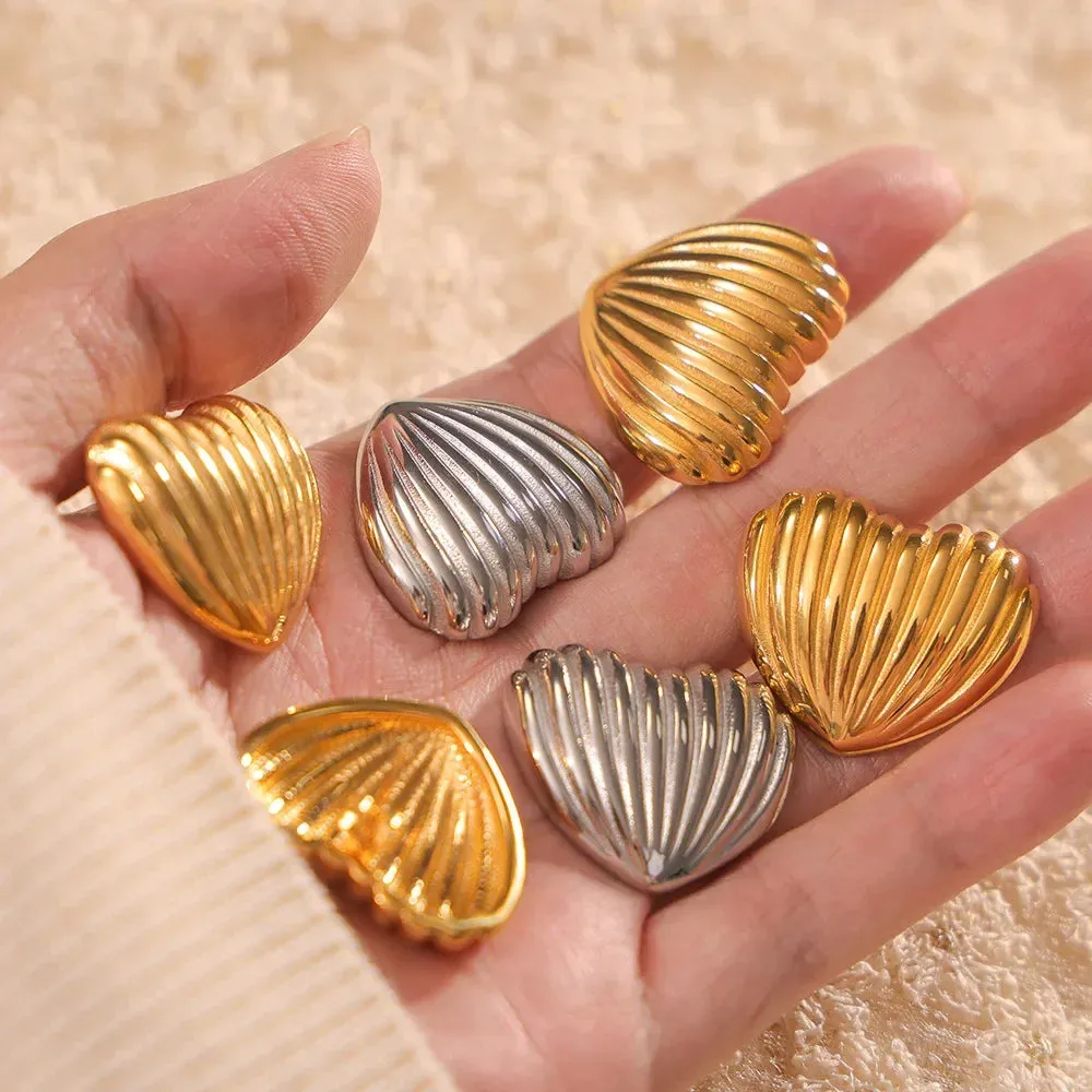 Wholesale Heart earrings vertical stripes titanium steel gold-plated earrings