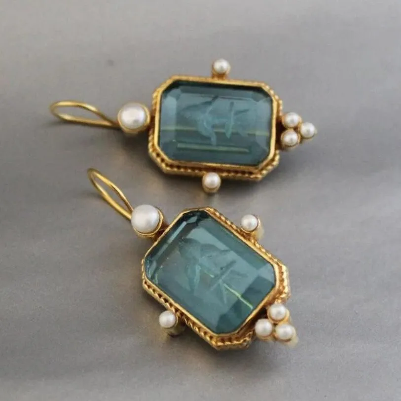 Wholesale Hexagonal green crystal earrings