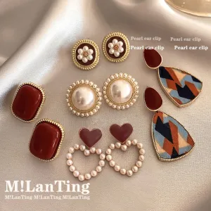 Wholesale High-end Eye-catching Temperament Fashion Light Luxury Versatile Earrings