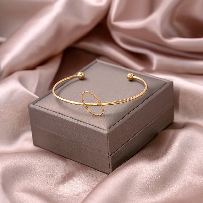 Wholesale Hollow Crescent Stainless Steel Bracelet
