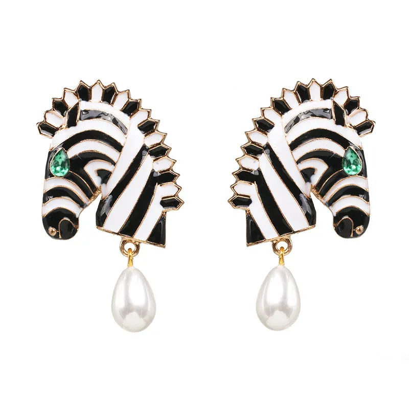 Wholesale Horse Pearl Alloy Earrings