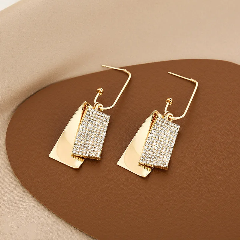Wholesale ins personality retro French flower heart earrings