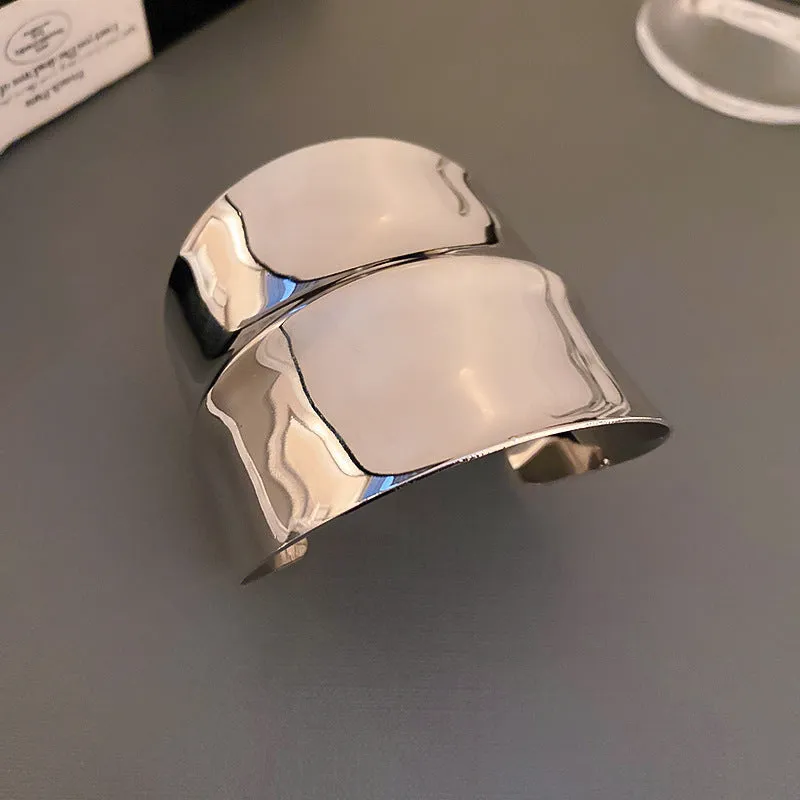 Wholesale Irregular Metal Pleated Open Bracelet