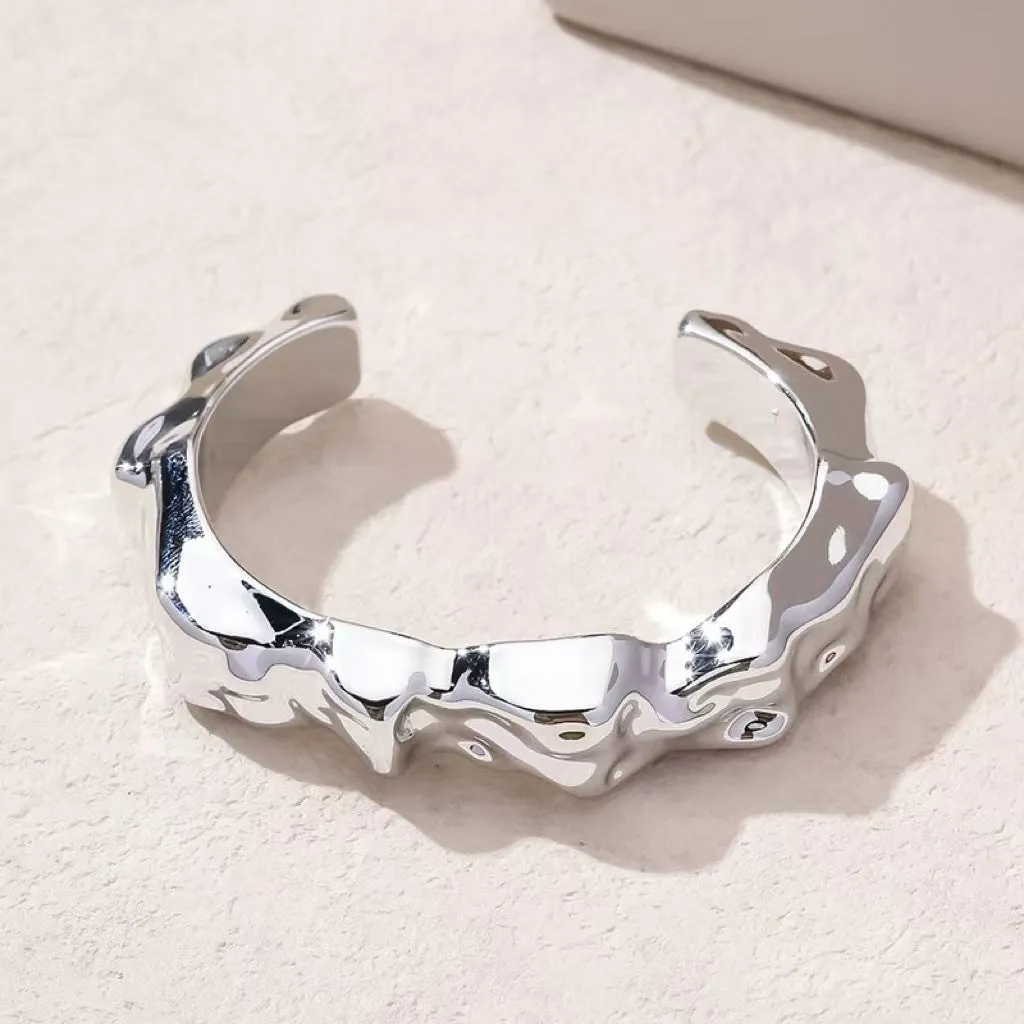 Wholesale Irregular Wave Shape Acrylic Opening Bracelet Explosion Personalized Ladies Bracelet