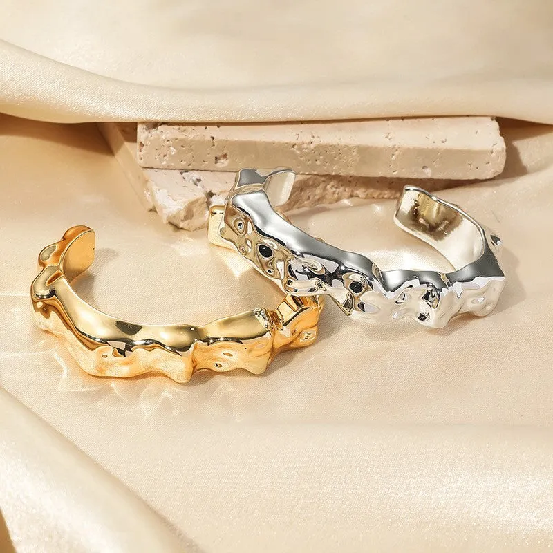 Wholesale Irregular Wave Shape Acrylic Opening Bracelet Explosion Personalized Ladies Bracelet