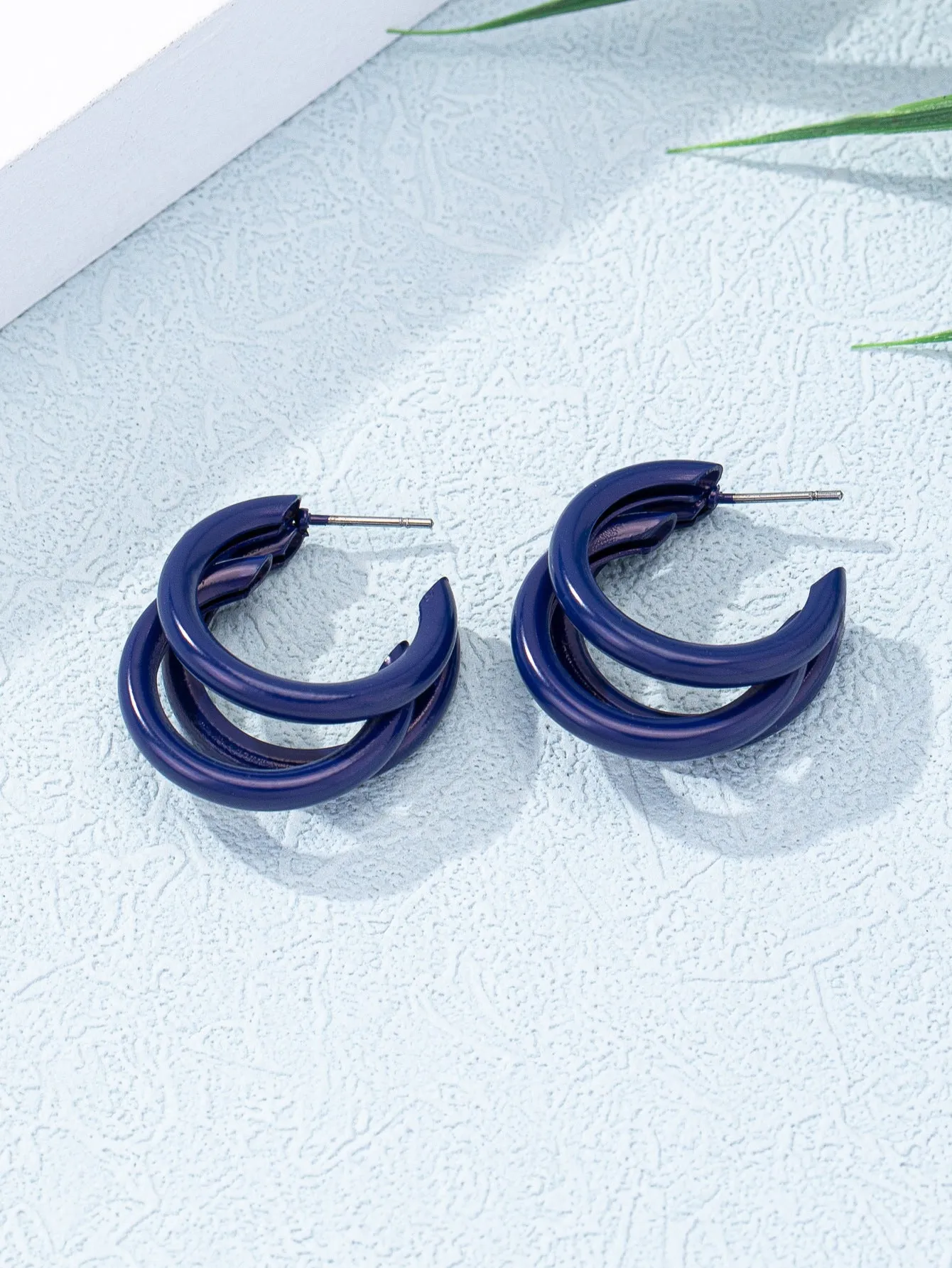 Wholesale Metal Cool Style C-shaped Diamond Studded Retro Style Earrings