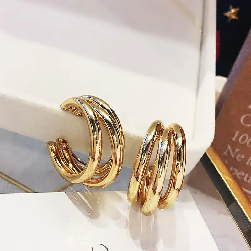 Wholesale Metal Cool Style C-shaped Diamond Studded Retro Style Earrings