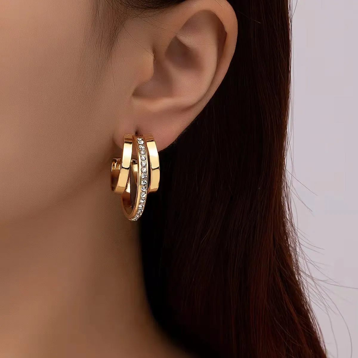 Wholesale Metal Cool Style C-shaped Diamond Studded Retro Style Earrings