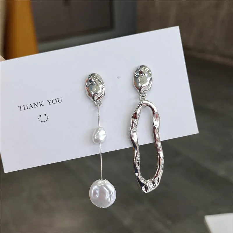 Wholesale Metal Geometric Pearl Earrings Asymmetric Earrings