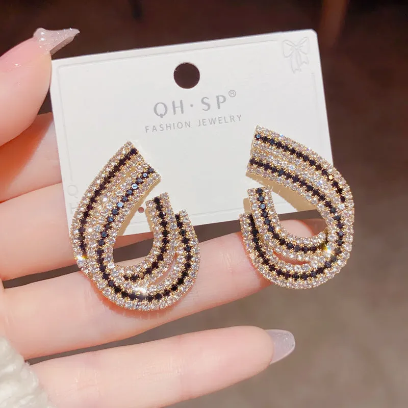 Wholesale Micro Inlaid Full Diamond C-shaped Copper Earrings