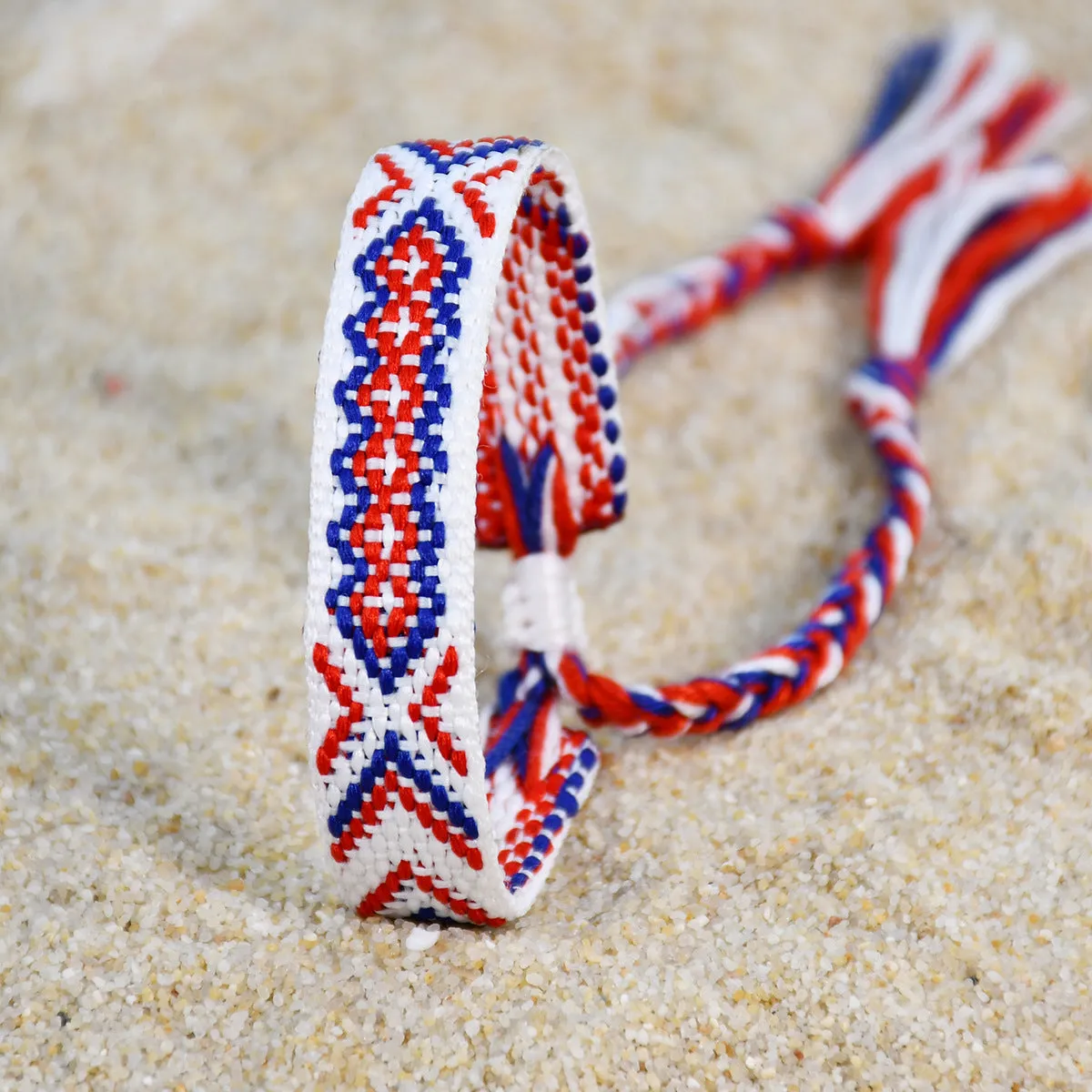 Wholesale Nepal ethnic style hand-woven hand rope color tassel Bohemian bracelet