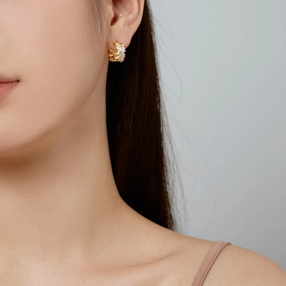 Wholesale New S925 Sterling Silver Women's Pleated Zirconia Inlay Design Earrings
