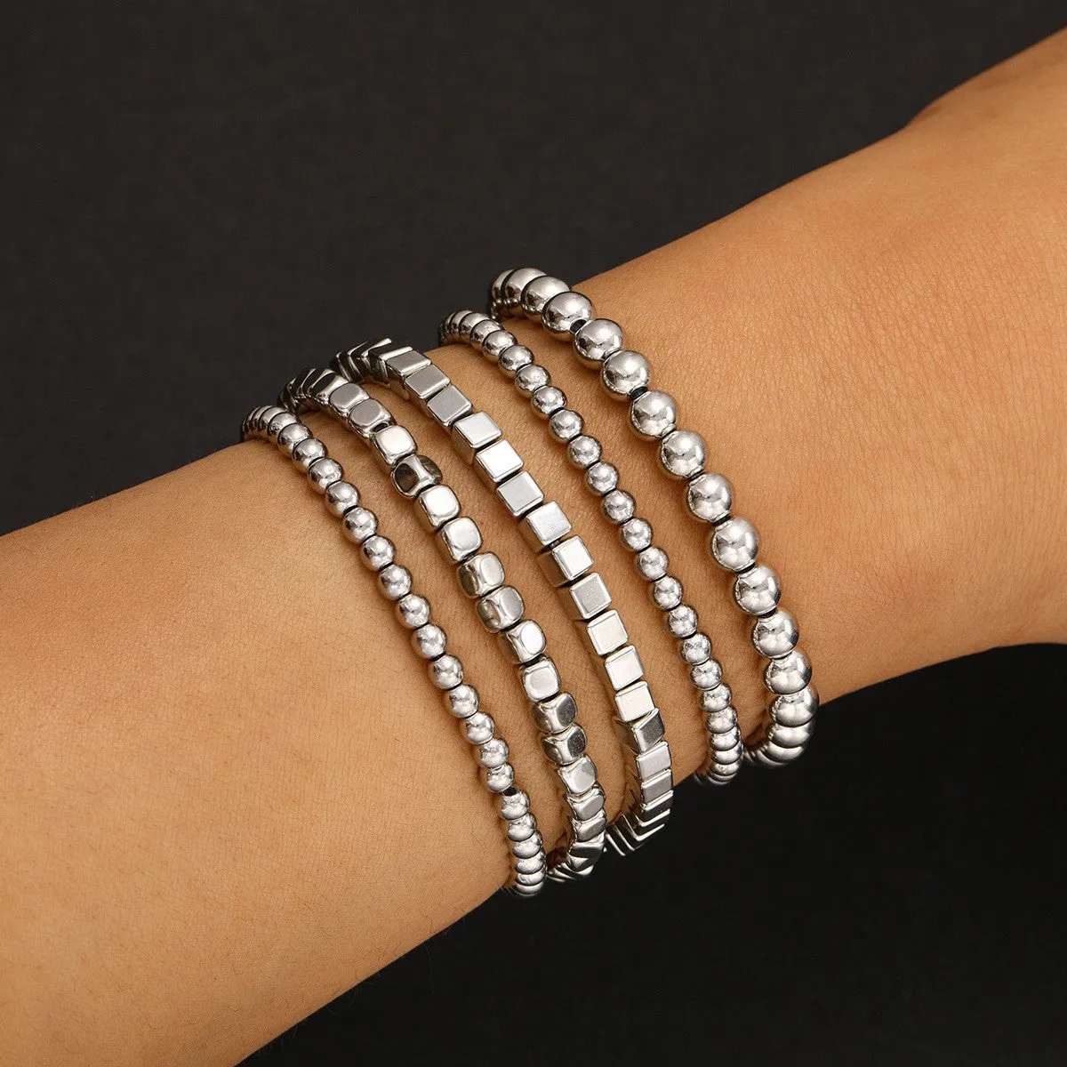 Wholesale Niche creative design temperament beaded bracelet set sweet and cool stacking jewelry