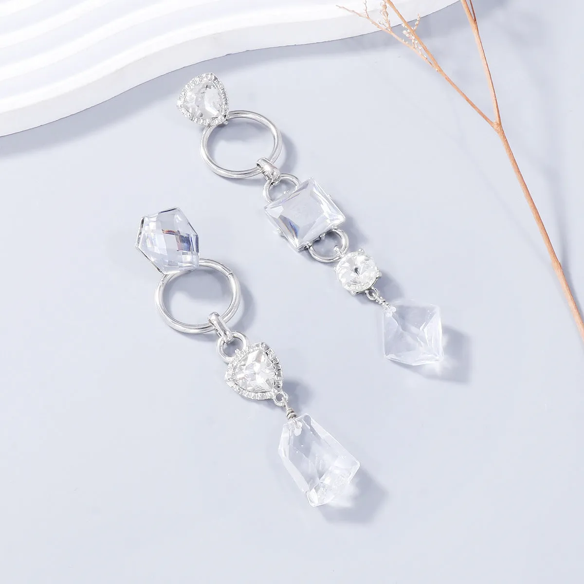 Wholesale of Long Tassel Alloy Glass Earrings