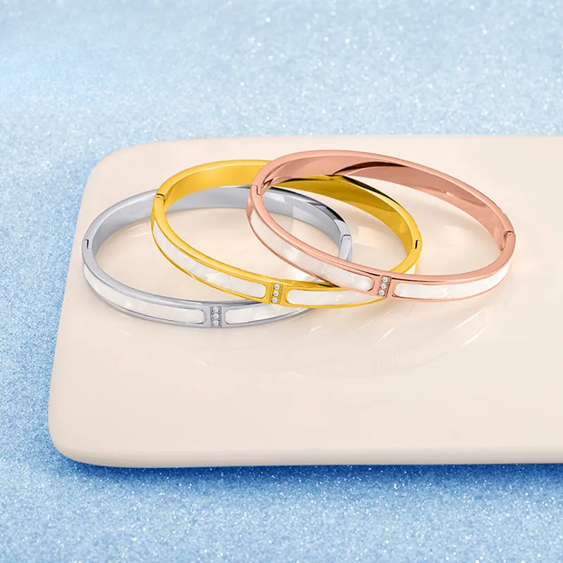 Wholesale of New Gold White Fritillaria Stainless Steel Bracelet