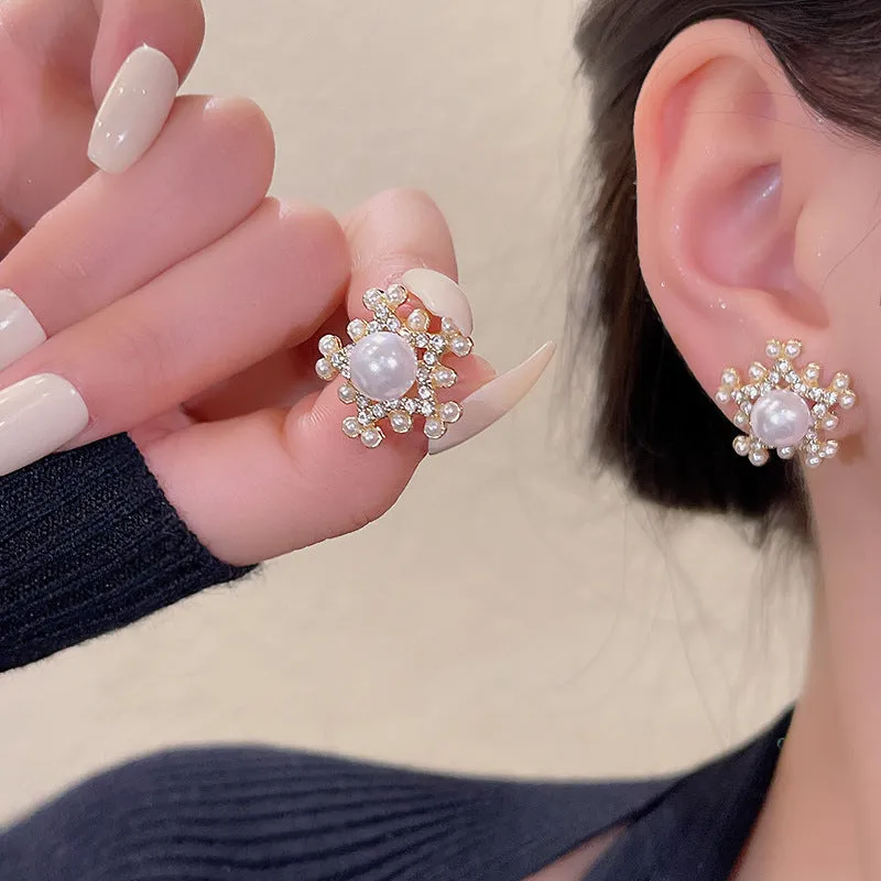 Wholesale pearl five-pointed star diamond earrings