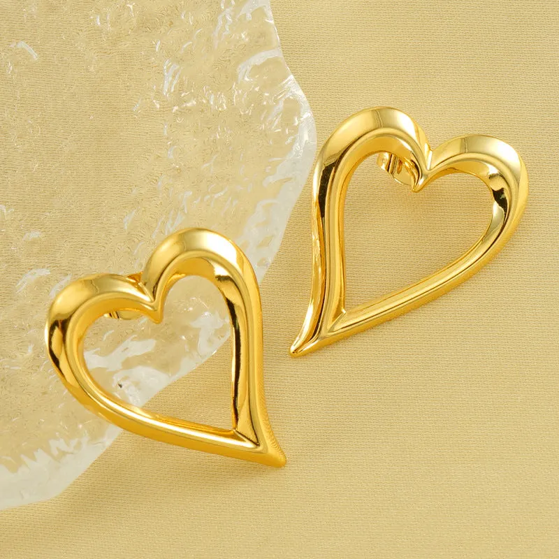 Wholesale plated 18K hollow heart earrings