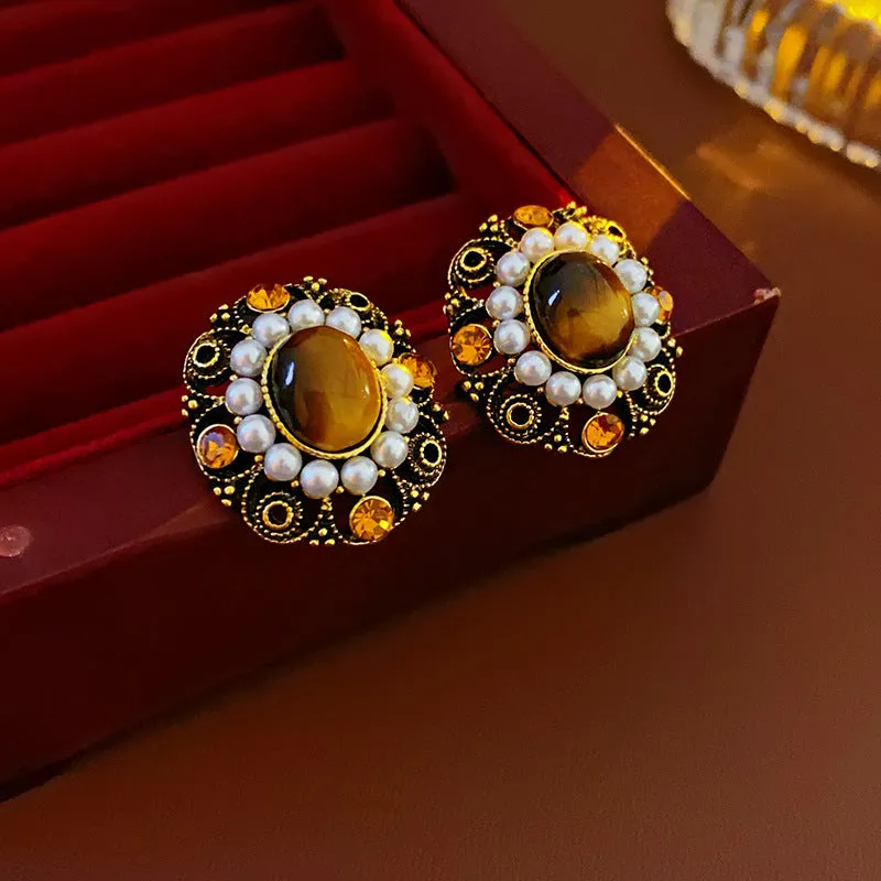 Wholesale Real Gold Electroplating Autumn and Winter Retro Fashion Temperament High-end Round Tiger Eye Stone Earrings
