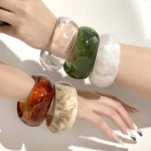Wholesale Resin Oval Wide Edition Geometric Curved Resin Smudged Brown Bracelet