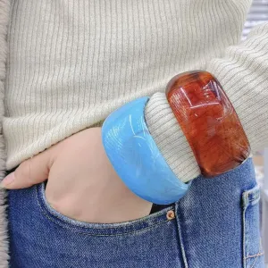 Wholesale Resin oval wide version geometric arc resin smudged coffee color bracelet spring and summer bracelet