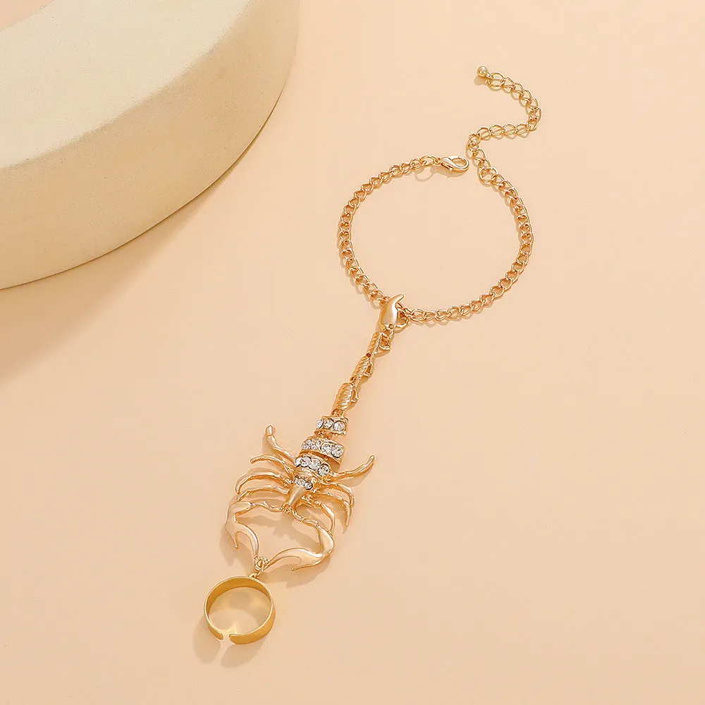 Wholesale Retro exaggerated scorpion three-dimensional finger bracelet