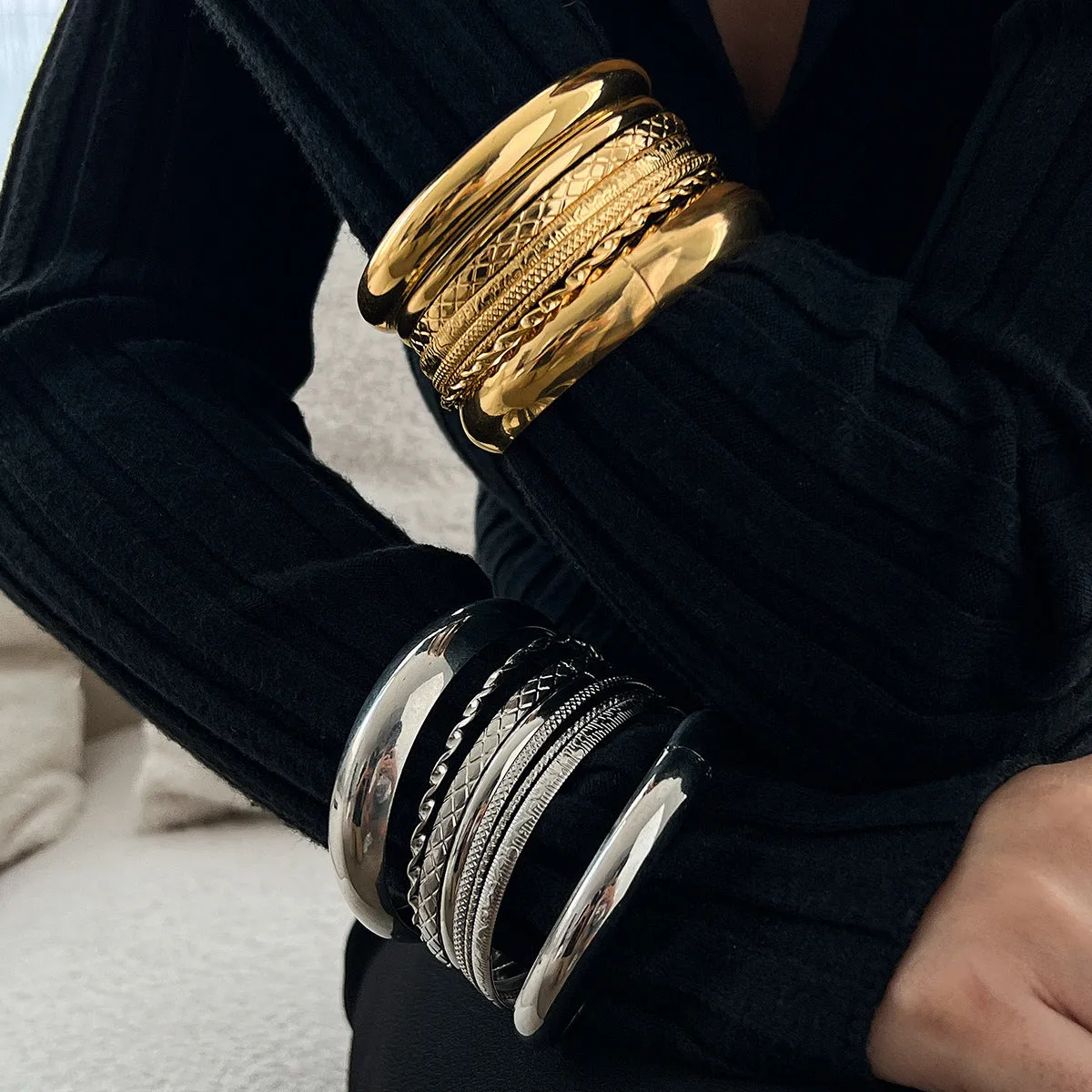 Wholesale Retro Niche Glow Bracelet suit Exaggerated Snakeskin Thread Hand Jewelry